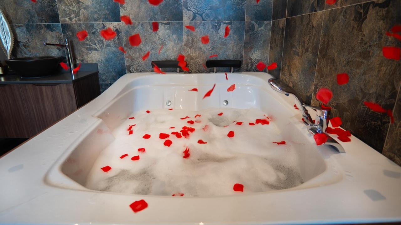 Motel Heksapolis Tavsancil Екстер'єр фото